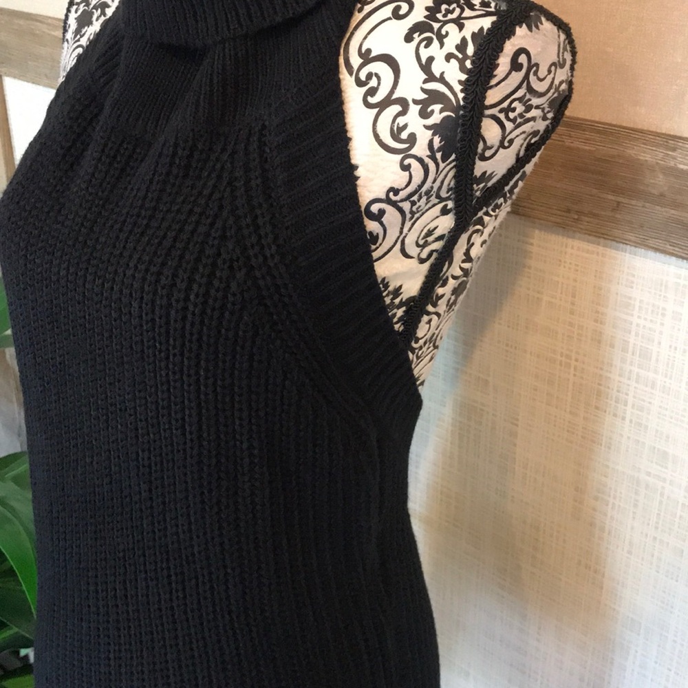 Open Back Cowl Neck Sweater - Picture 4 of 6